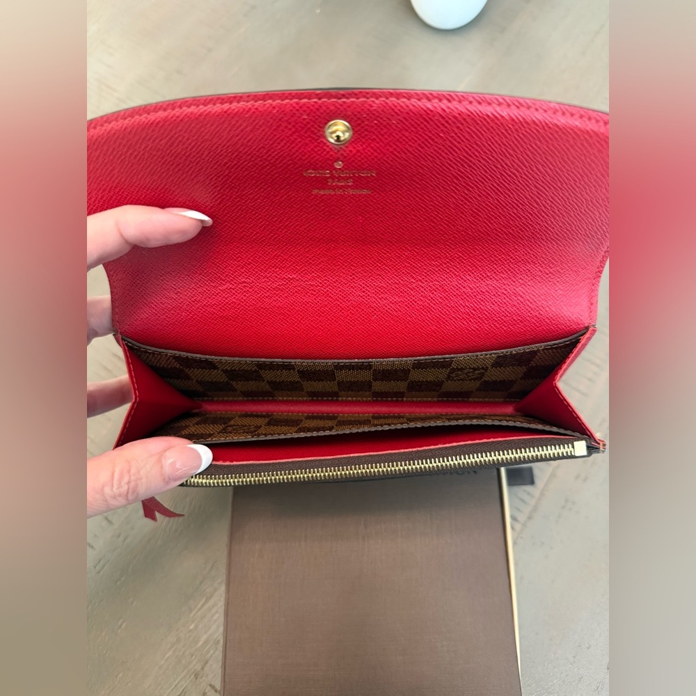 Louis Vuitton Emilie Wallet – Damier Ebene with Red Interior - Picture 7 of 11